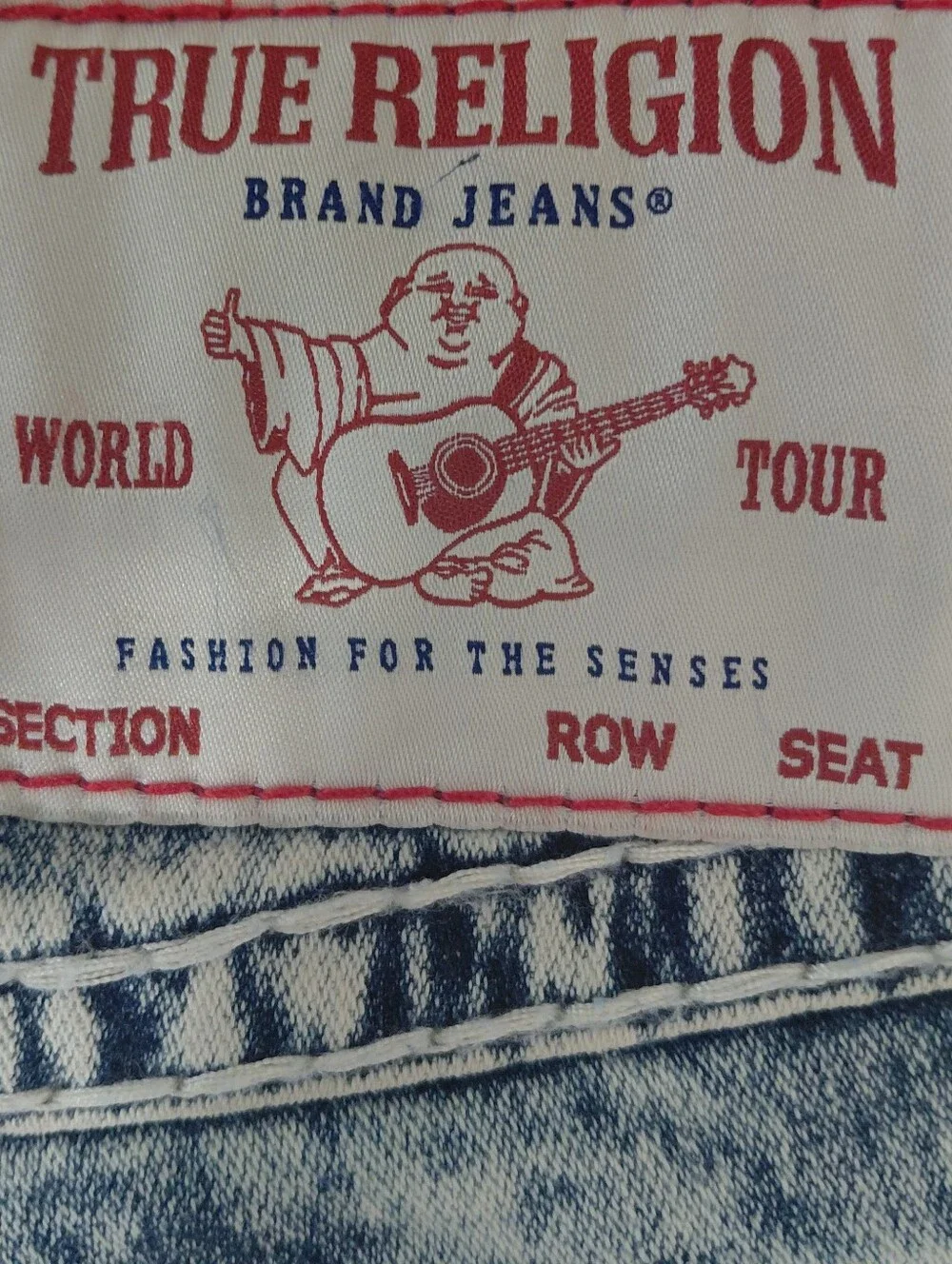 NWOT True Religion Size 28 Ricky Relaxed Straight Super Fray Shorts Flap Pocket